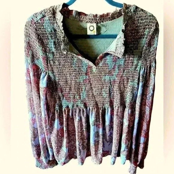 Anthropologie Tops - Anthropologie medium Boho chiffon long sleeve blouse by Akemi & Kin.